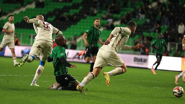 Sakarya'da birlik beraberlik... Sakaryaspor - Bandırmaspor maç sonucu 1-1