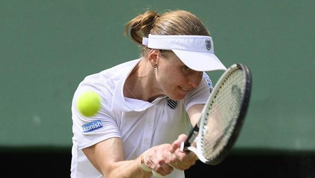 Iga Swiatek Ignores Career Slam Hype and Shuns Draw Spoilers in Melbourne