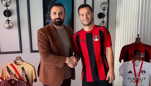 Vanspor'dan iki imza birden