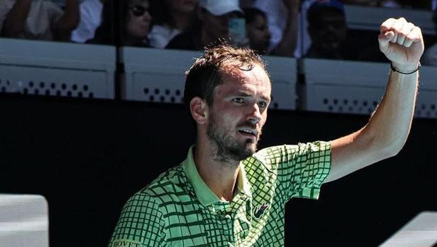 Medvedev weathers the Storm: 11th Seed Survives Halys Scare in Melbourne