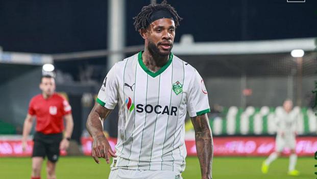 Bodrum'da ırkçılık söylemde bulunan taraftar tribünden çıkarıldı!