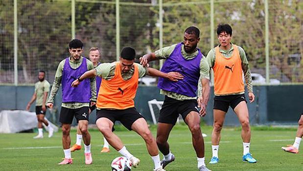 Alanyaspor, Kasımpaşa maçının hazırlıklarına başladı