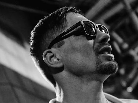 Usyk Defends Decision to Face Kickboxer Verhoeven in WBC Title Clash