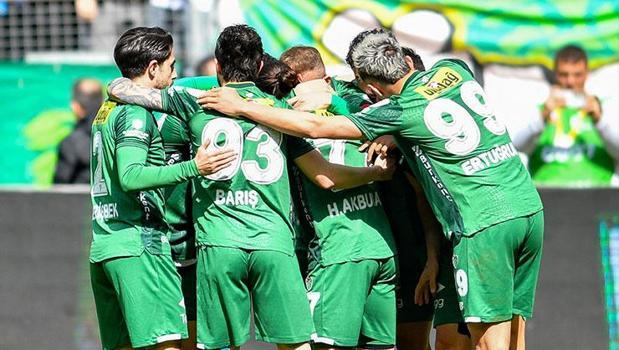 Bursaspor - Somaspor maçı ne zaman, saat kaçta, hangi kanalda? (TFF 2. Lig 33. hafta)