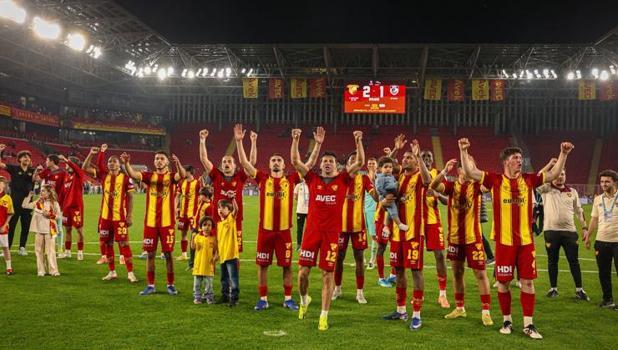 Göztepe, Avrupa umutlarını son haftaya taşıdı
