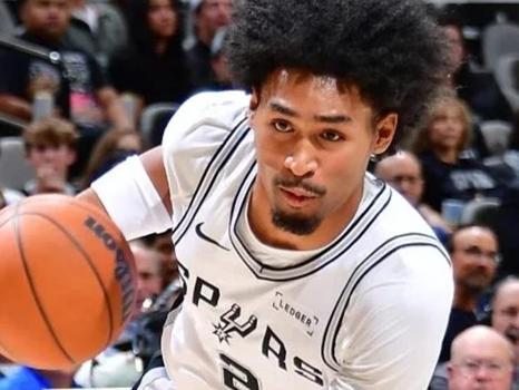 Spurs Rookie Dylan Harper Questionable with Knee Soreness for Pivotal Game 5