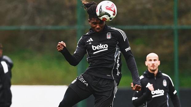 El Bilal Toure Beşiktaş'ı kafasından sildi! Veda paylaşımı...