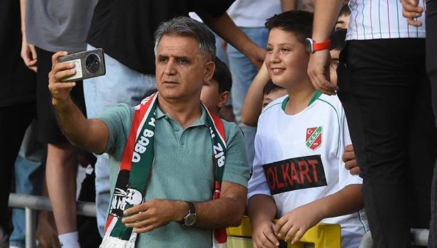 Karşıyaka'da Burhanettin Basatemür kalmaya sıcak