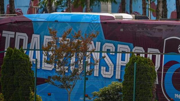 Trabzonspor, final maçı için Antalya'ya gitti!