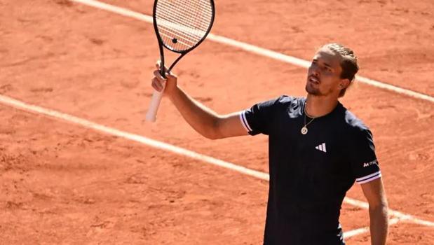 Zverev is in the French Open final for the second time in his career!