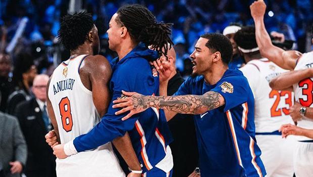 New York Knicks Fever Engulfs Five Boroughs as Team Approaches End of Historic NBA Title Drought