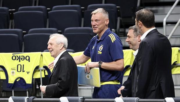 Aziz Yıldırım, Fenerbahçe Beko'yu ziyaret etti