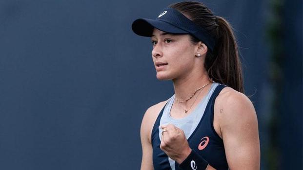 Zeynep Sonmez Advances to the Second Round at the Nottingham Open! She didn't drop a set against Leylah Fernandez