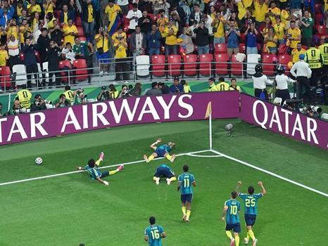 Mexico City Transformed into Sea of Yellow as Passionate Colombian Fans Take Over Azteca Stadium
