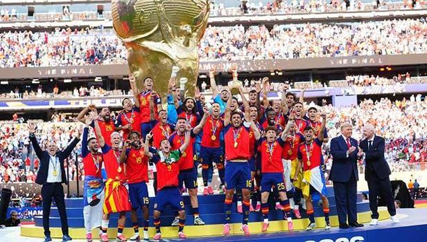 Dünya Kupası'nın en iyi 11'i belli oldu! Beşiktaşlı Trossard kadroda