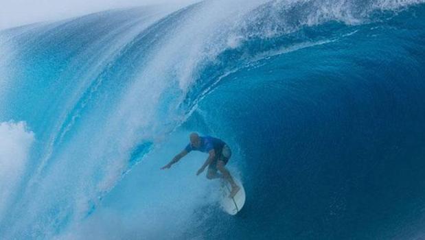 Kelly Slater Dominates Opening Day of Tahiti Pro in Wild and Heavy Teahupo'o Swells