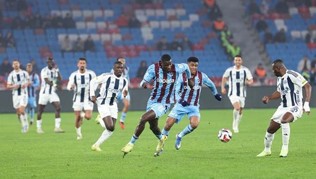 Trabzonspor'un Kasımpaşa kadrosu açıklandı! Salah sürprizi