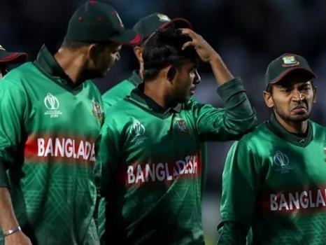 Bangladesh Bowls Out Australia for 198 in First Test Match
