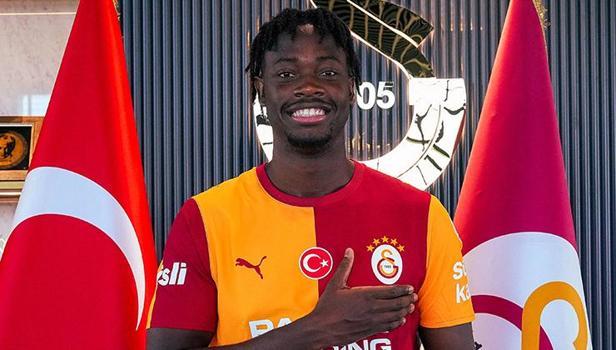 Bitshiabu, Galatasaray’ın 12. Fransız futbolcusu oldu