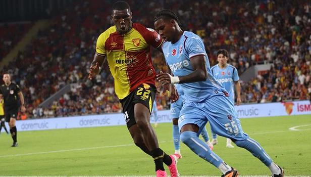 Göztepe'de golcü Armstrong formayı kaptırdı