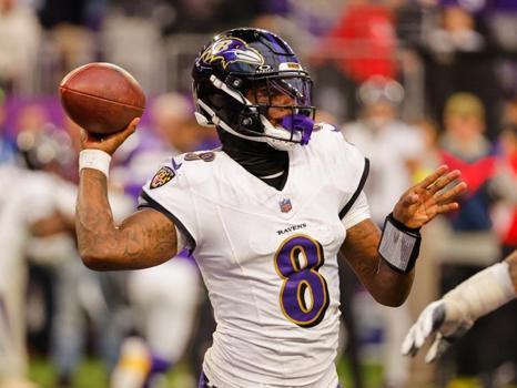 NFL Week Injury Roundup: Lamar Jackson Hurts Ankle as Star Players Sidelined