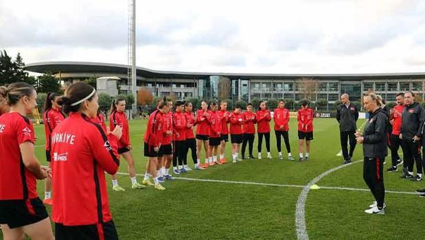 A Milli Takım Kadın Futbol Takımı'nın kritik maçı Tivibu Spor'da
