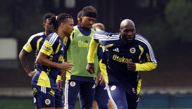 Fenerbahçe'de Rizespor maçı hazırlıkları sürüyor