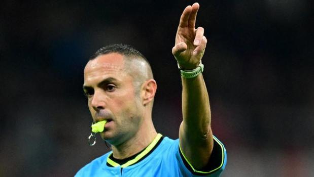 The referee for the Galatasaray-Barcelona match has been announced! An Italian referee will officiate the big showdown