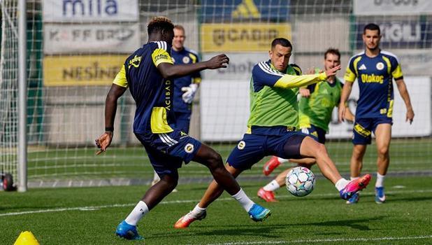 Fenerbahçe'de Aston Villa maçı hazırlıkları sürüyor
