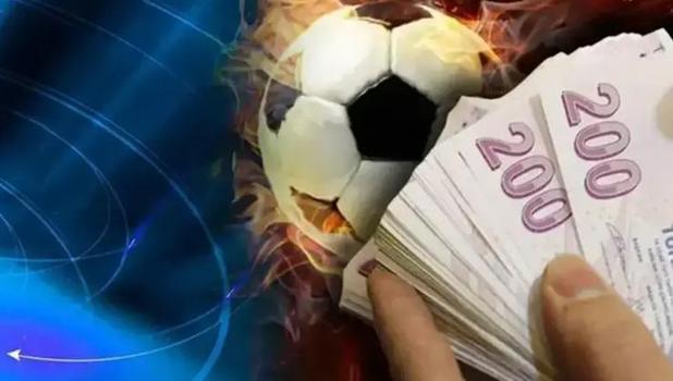 Dört büyüklerin borcu aldı başını gidiyor