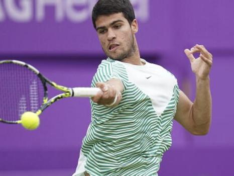 Zizou Bergs Stuns Carlos Alcaraz in Shanghai as Alexander Zverev Secures Year-End Top Ranking