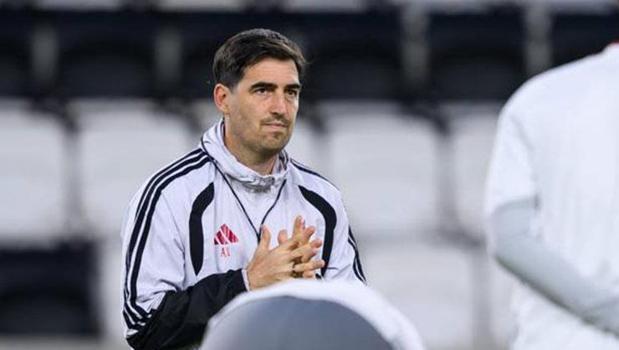 Liverpool Boss Iraola Maintains 100% Trust in Florian Wirtz and Bradley Barcola
