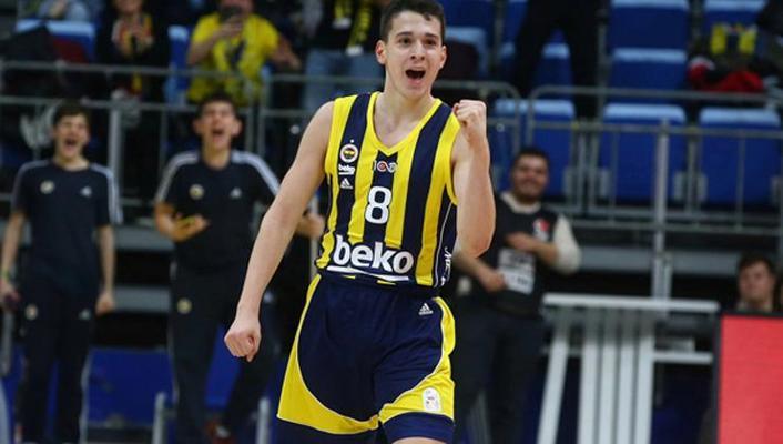 Fenerbahçe Beko'nun 16 yaşındaki genç ismi ilk kez sahne aldı
