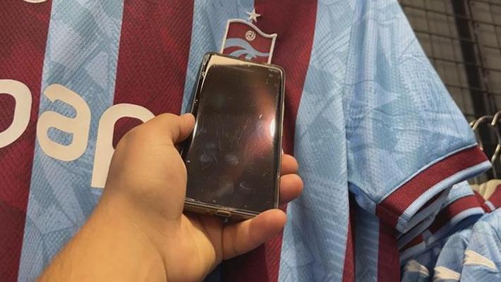 Trabzonspor, Onuachu'nun transferini NFC teknolojili yeni sezon formalarıyla duyurdu