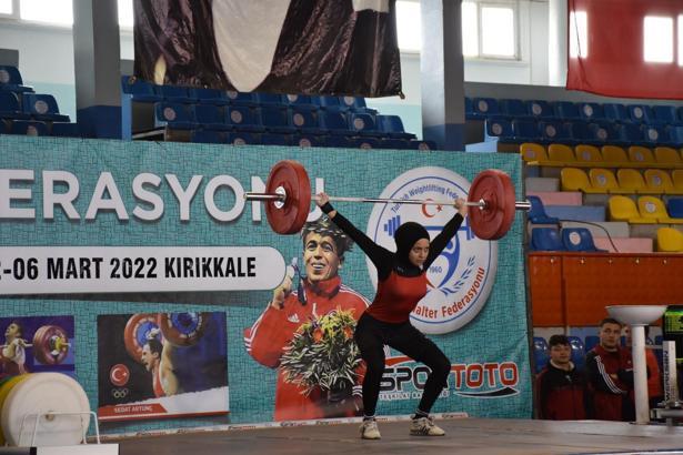 Yıldızlar Kulüpler Türkiye Halter Şampiyonası başladı