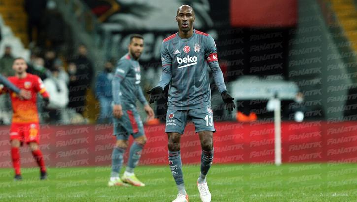 Beşiktaş Kaptanı Atiba Hutchinson: Ligde daha çok maç var