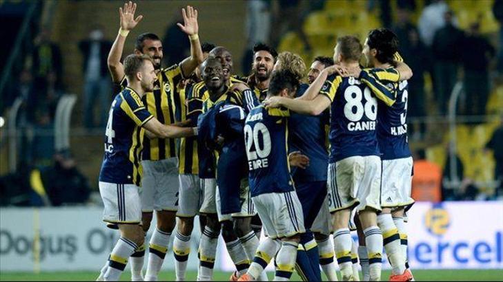 Fenerbahçe son dakikalarda zirveye yürüdü