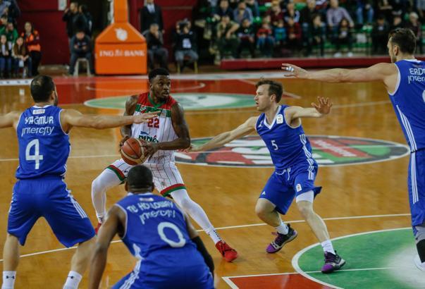 İstanbul Büyükşehir Belediyespor, Karşıyaka'yı deplasmanda geçti: 86-93