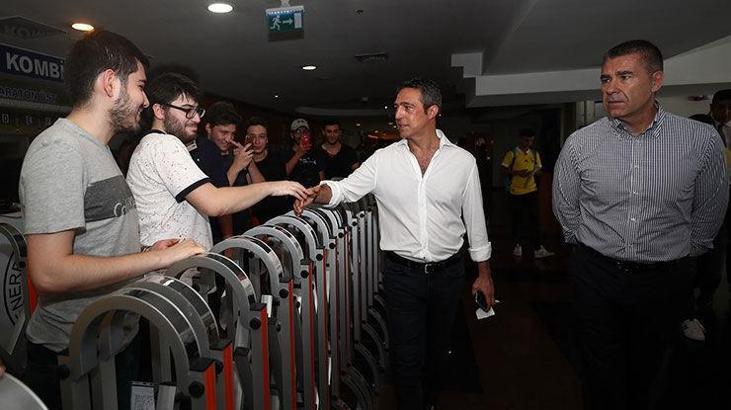 Fenerbahçeli yönetici kombine sayısını açıkladı