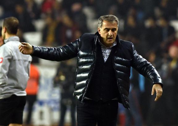 Şenol Güneş oyuncularını uyardı