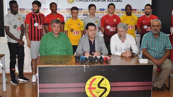 Eskişehirspor'dan imza şov!