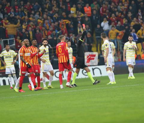 Fenerbahçe'ye çifte darbe! Önce Isla sonra Soldado...