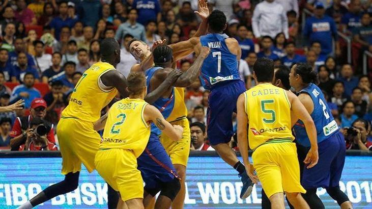 FIBA'dan 13 basketbolcuya ceza