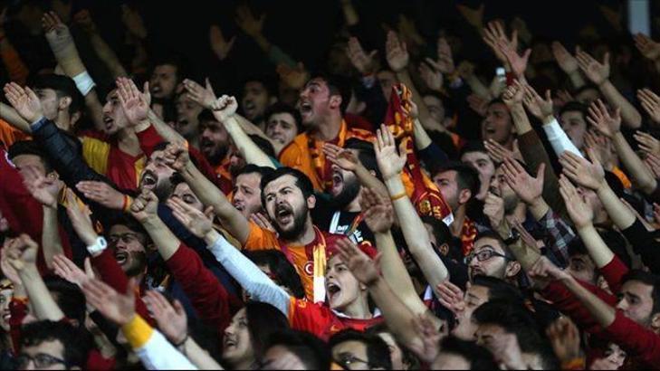 TARAFTAR AYAKTA! Denizli ve yönetimi istifaya çağırdılar!