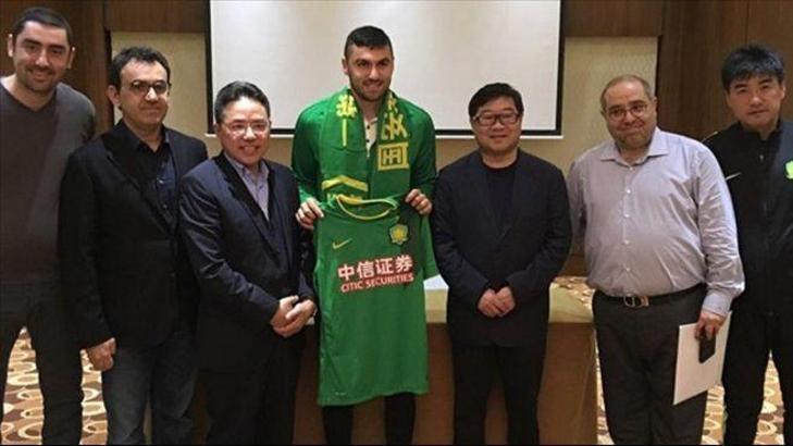 Burak Yılmaz geri döndü!