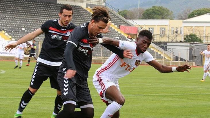 Manisaspor uçak parası bulamadı!
