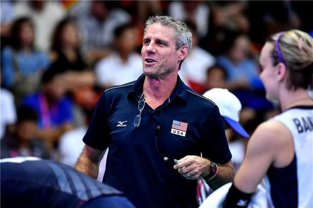 Karch Kiraly'den Vakıfbank'a övgü