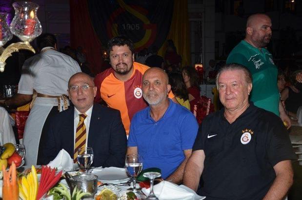 Alanya'da Emre Akbaba zirvesi! İşte Galatasaray'ın teklifi...