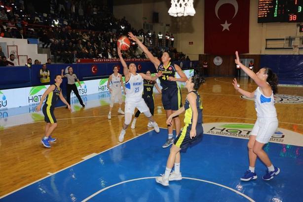 Türk Derbisi'nde Fenerbahçe, Hatay'ı farklı geçti: 50-78