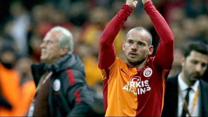 Sneijder bunu hep yapıyor!